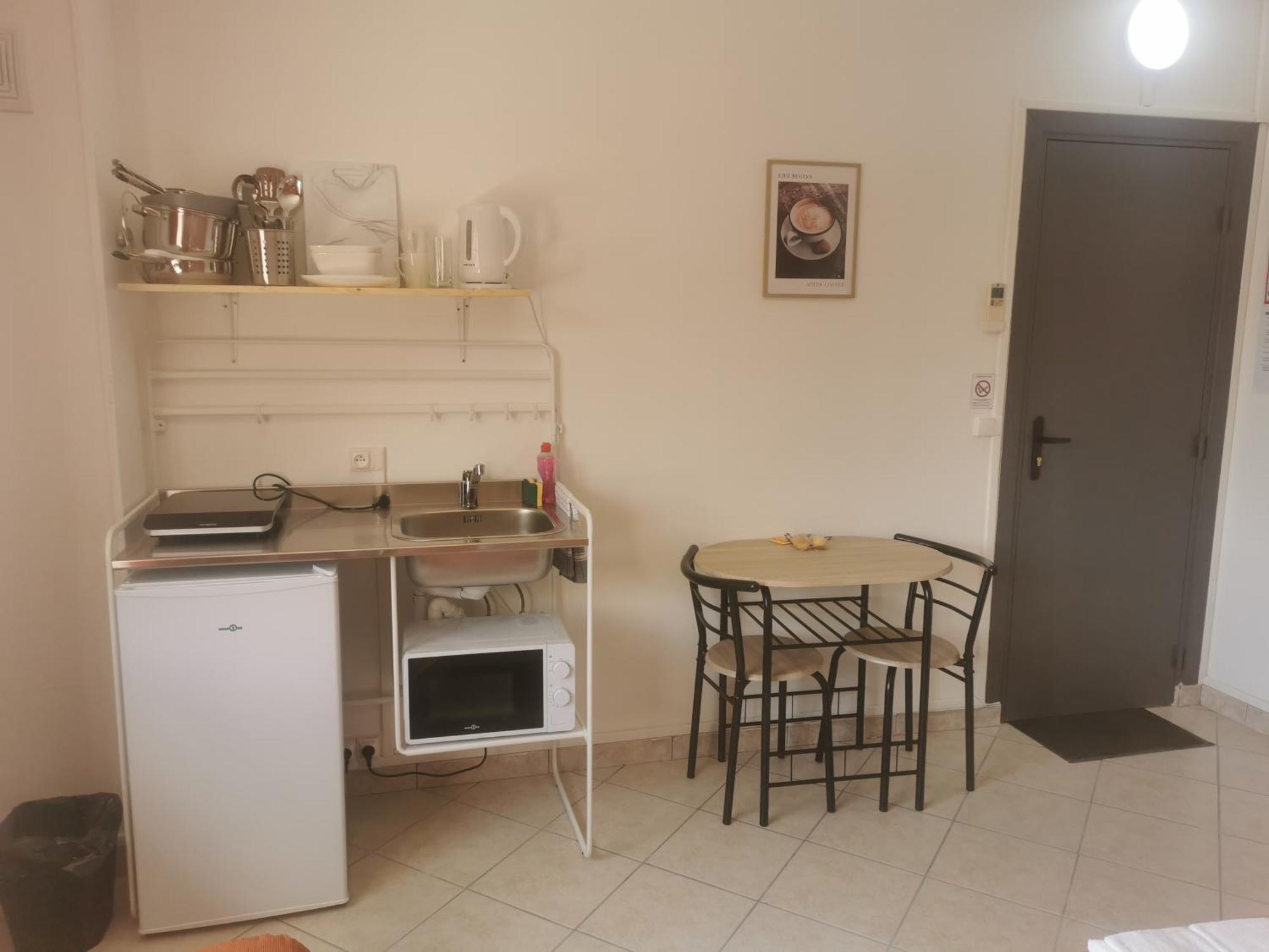 Appartement 4 , Disneyland - Parking Gratuit - Maison Des Platanes Meaux Bagian luar foto